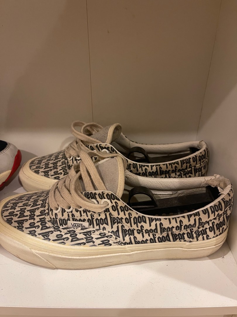 Vans fog store