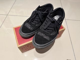 Vans Old Skool Neighborhood