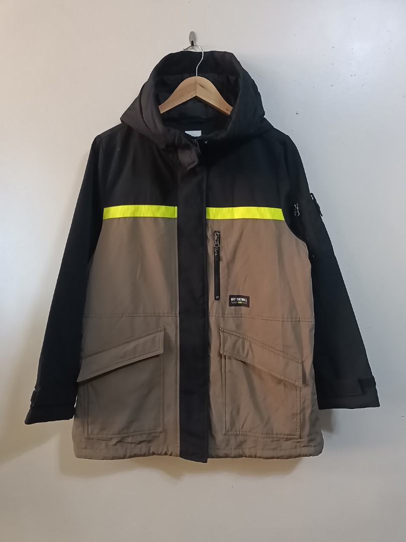 VANS PARKA, Men's Fashion, Coats, Jackets and Outerwear on Carousell