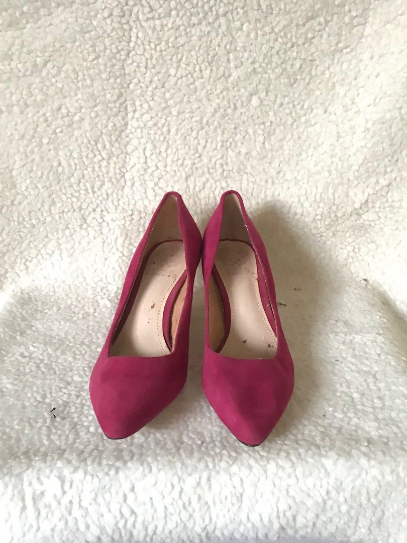 Vince camuto hotsell pink suede heels