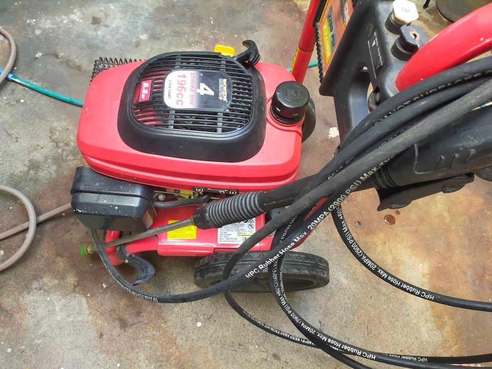Workzone titanium sales petrol pressure washer
