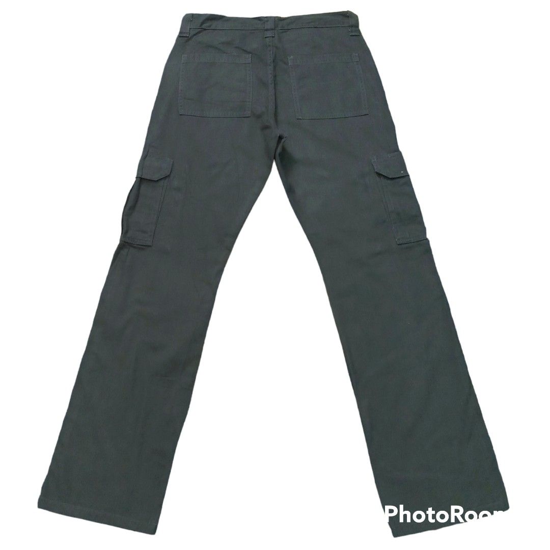 Wrangler Cargo Straight Fit Pants, Men's Fashion, Bottoms, Chinos on  Carousell