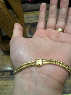 (Category: ) located in . Submitted by decluttering_cavite18 (Listing ID 1199919480, Image 1). Description: .