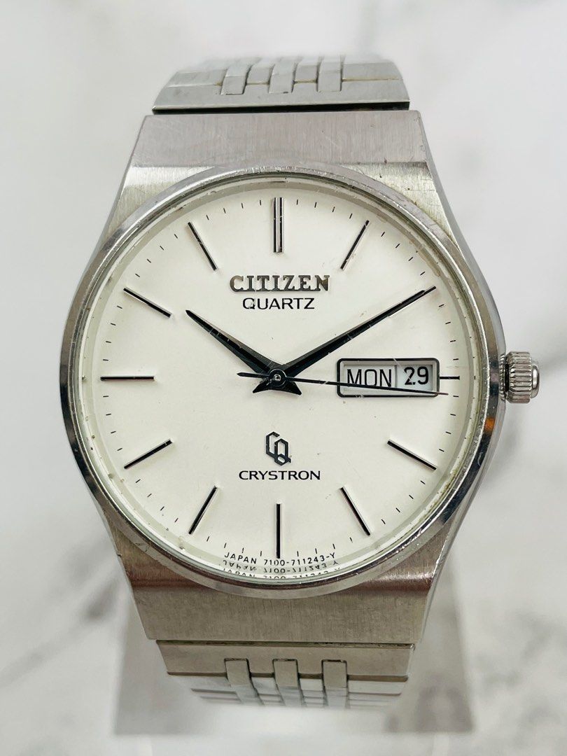 Citizen crystron clearance quartz watch