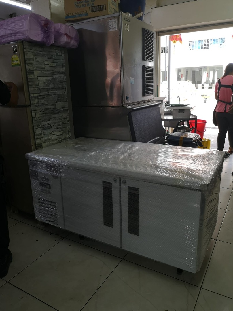 2 Door Counter Freezer 1.5m Long / Commercial Counter Freezer, TV