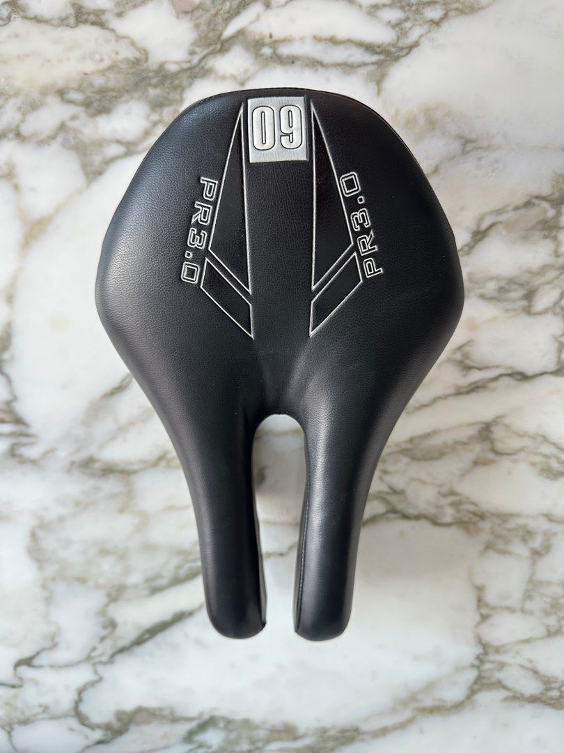 bicycle brake lever adjustment