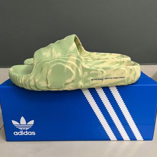 (Category: ) located in . Submitted by sneakersheat (Listing ID 1199925902, Image 1). Description: .