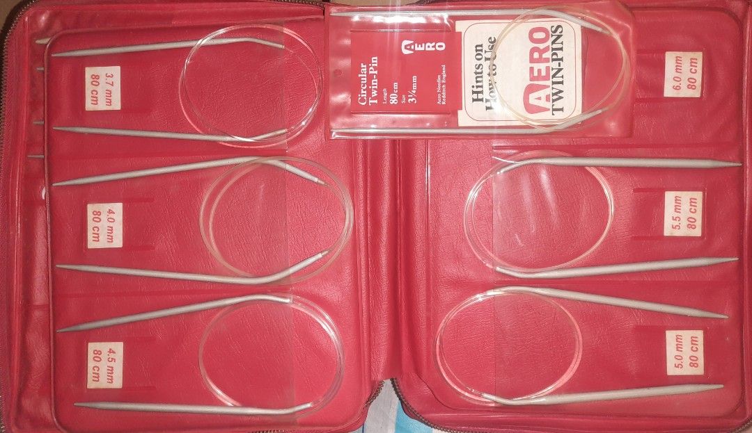 SALE AERO NEEDLE REDDITCH ENGLAND SET, Hobbies & Toys, Stationary