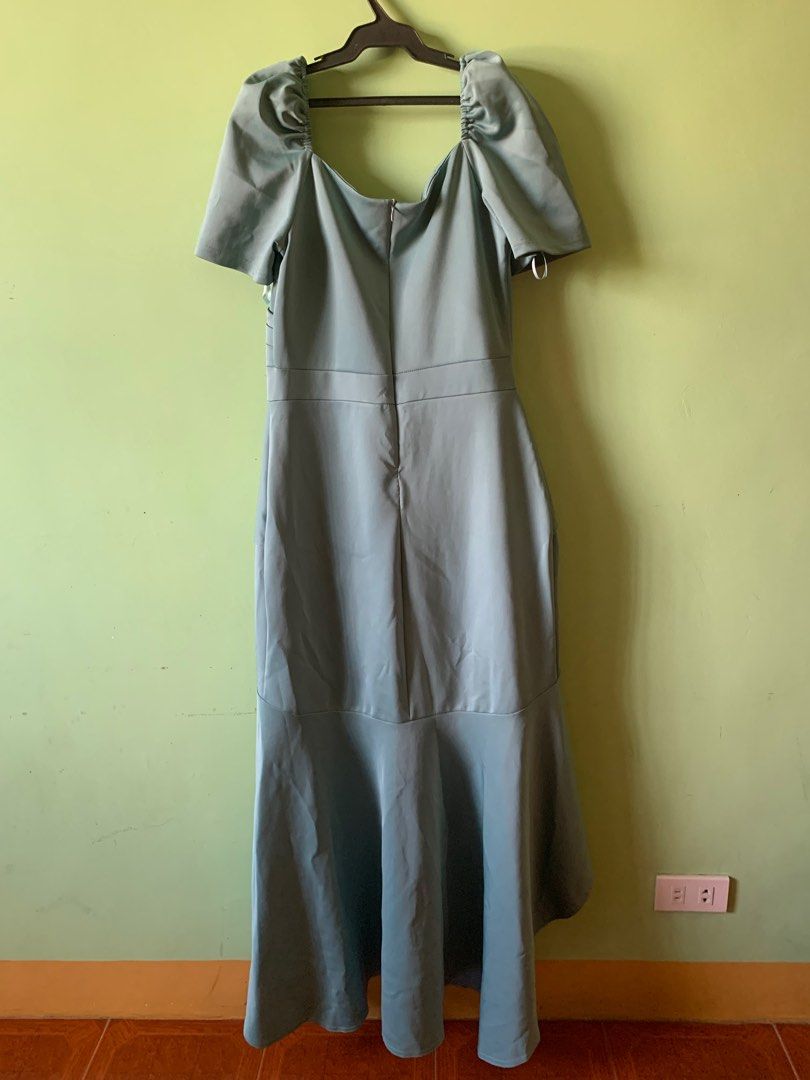 Apartment 8 gowns Clearance