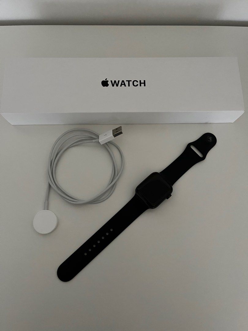 Apple Watch SE (Flashing Apple Logo), Mobile Phones & Gadgets