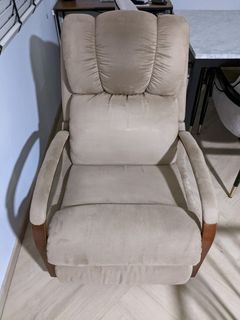 (Category: ) located in . Submitted by tryingtosellmystuff (Listing ID 1199919959, Image 1). Description: .