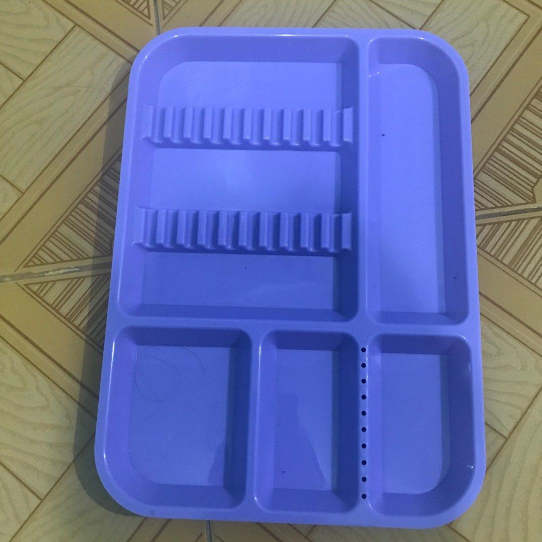 autoclavable Enamel tray (Category: Medical Supplies & Tools) located in Quezon City. Submitted by declutter_xo (Listing ID 1199975848, Image 1). Description: purple color used once rfs:extra shopee checkout gcash payment .
