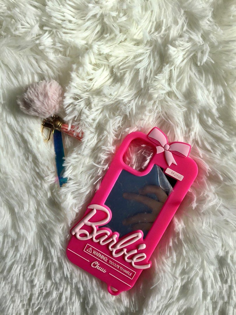 Iphone 11 barbie chain case (Category: Cases & Sleeves) located in Bauang. Submitted by ansh3 (Listing ID 1199891911, Image 1). Description: With furr chain & Mirror case.