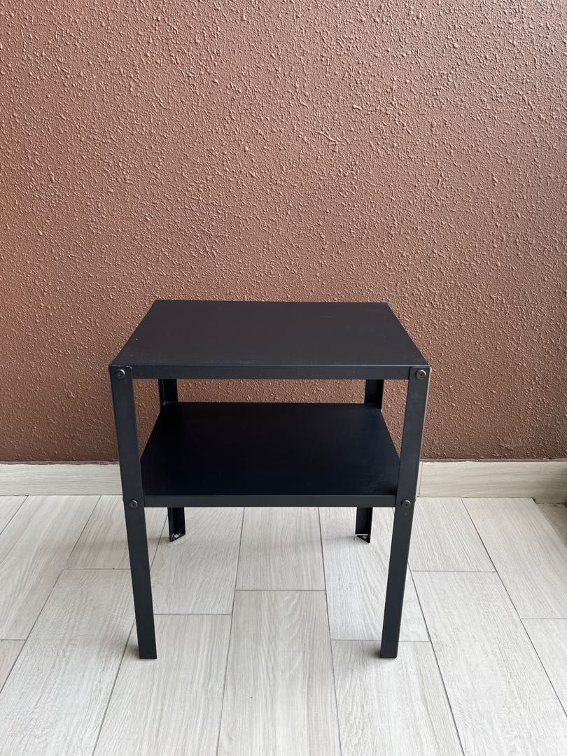 Knarrevik nightstand sale black