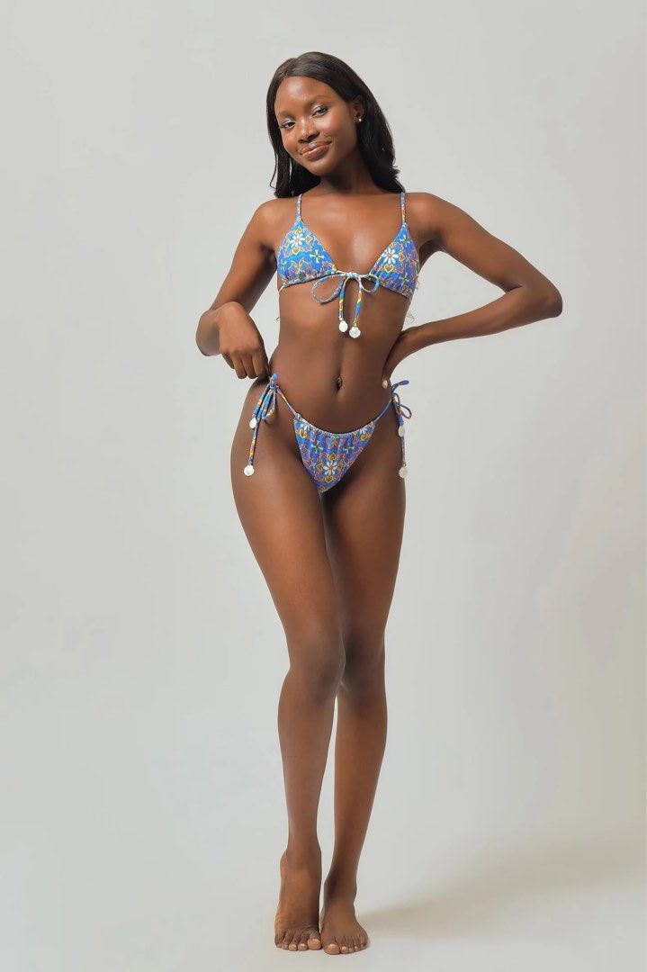Blackbough bikinis top