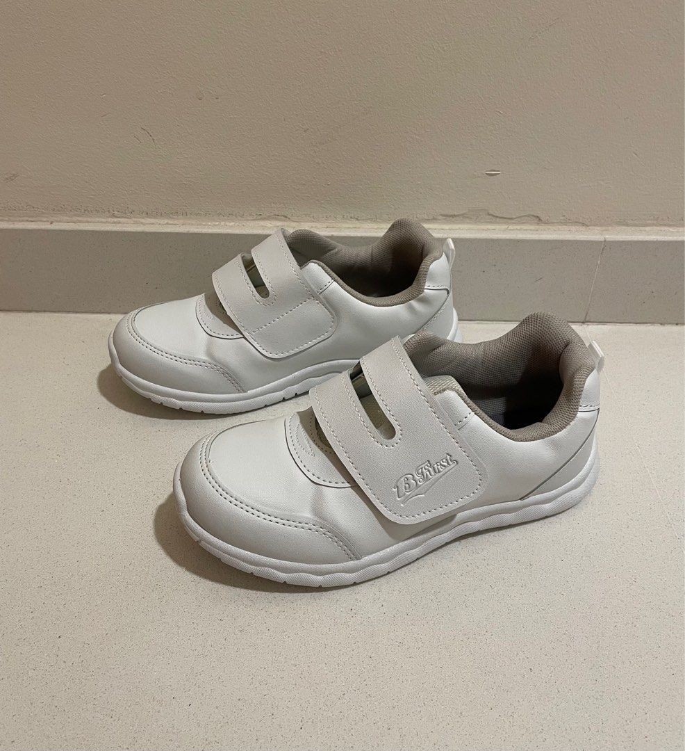 Brand new Bata white school shoes, Babies & Kids, Babies & Kids Fashion