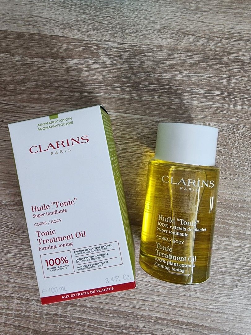 Clarins Tonic Treatment Oil 100ml (Category: Body Care) located in Singapore. Submitted by xxkmxx (Listing ID 1199906799, Image 1). Description: Mfg Date: Aug 2021 Price includes smartpac mail..