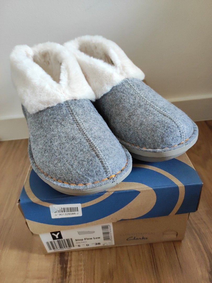Clarks women grey winter fur shoes UK5 Women s Fashion Footwear