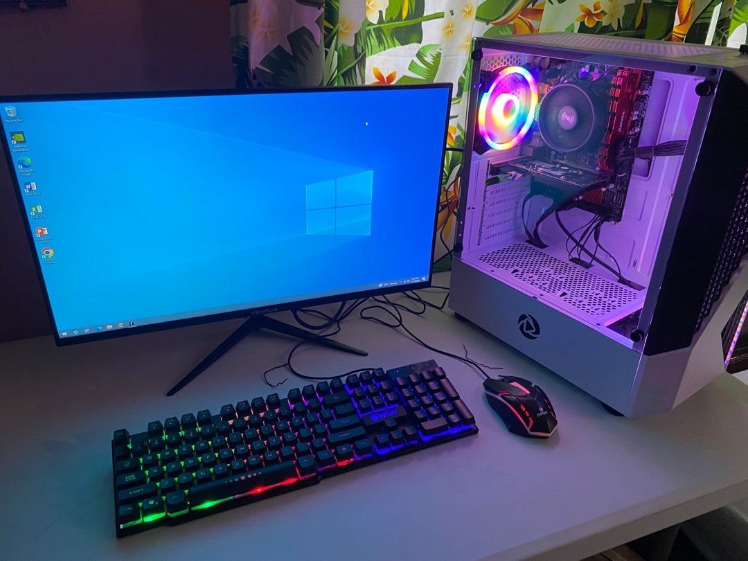 COMPUTER DESKTOP FOR SALE!, Computers & Tech, Desktops on Carousell