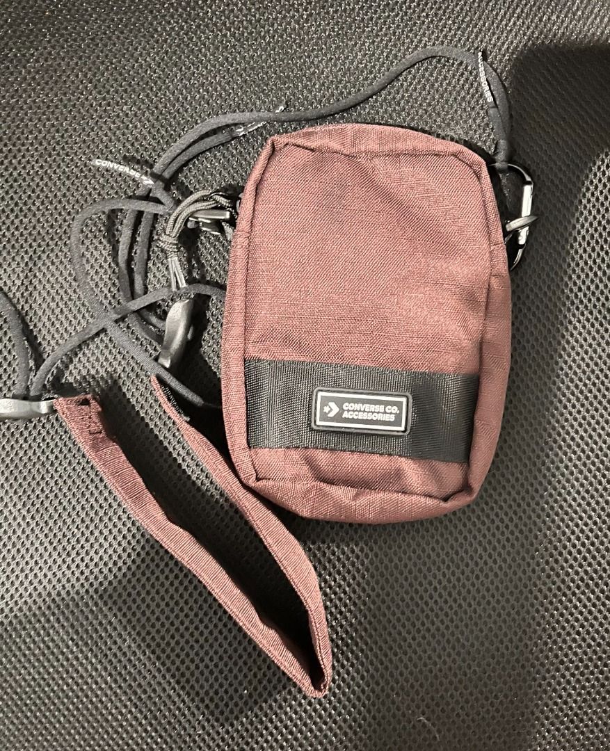 Converse small sling bag top