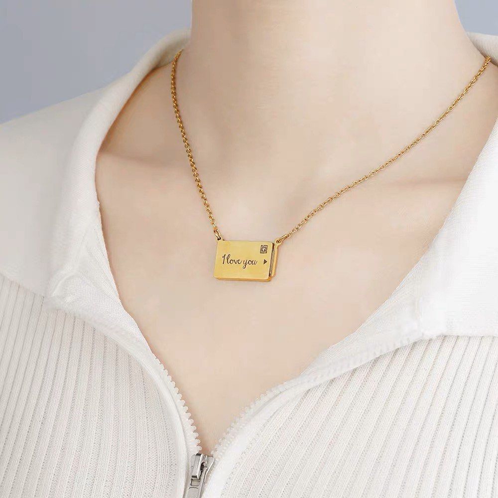 Customised photo necklace retractable Women s Fashion Jewelry