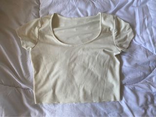 (Category: ) located in . Submitted by eri.closet (Listing ID 1199884051, Image 1). Description: .