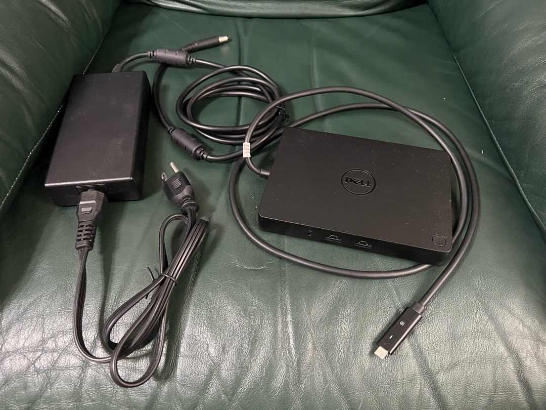 Dell Dock WD15, Computers & Tech, Parts & Accessories, Computer Parts