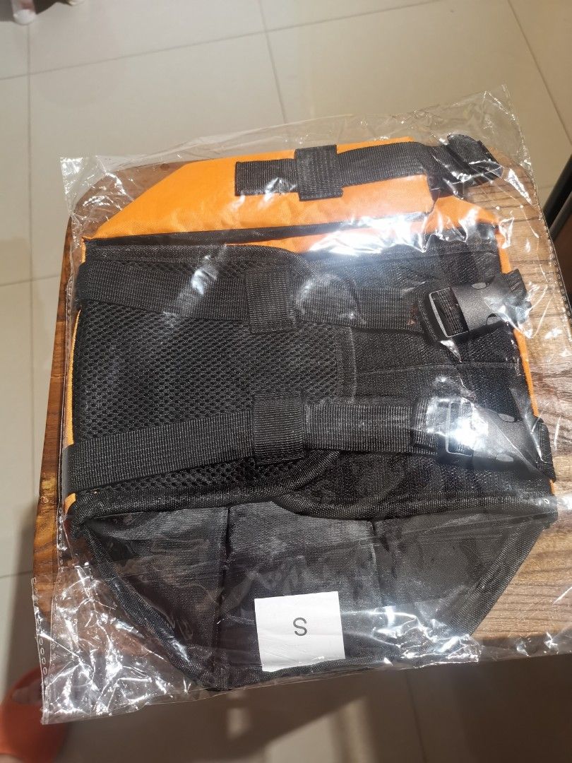 Dog's life jacket, Pet Supplies, Homes & Other Pet Accessories on Carousell