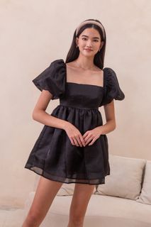 (Category: ) located in . Submitted by closetsale (Listing ID 1199950133, Image 1). Description: .