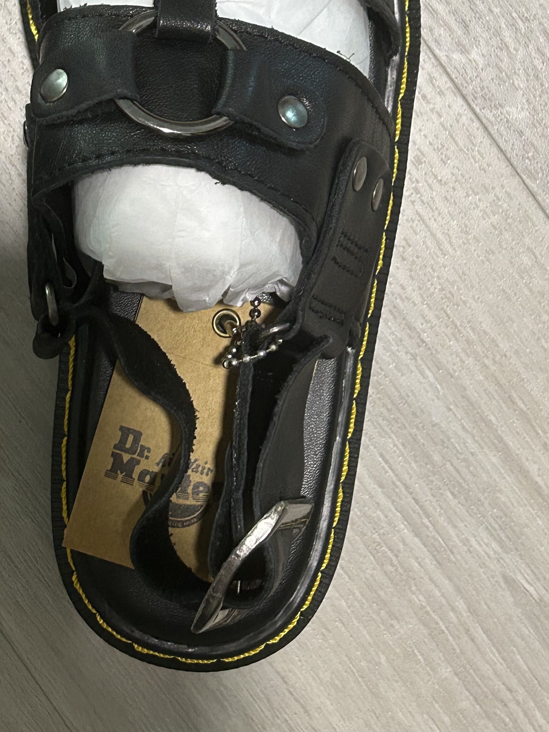 xabier sandals dr martens