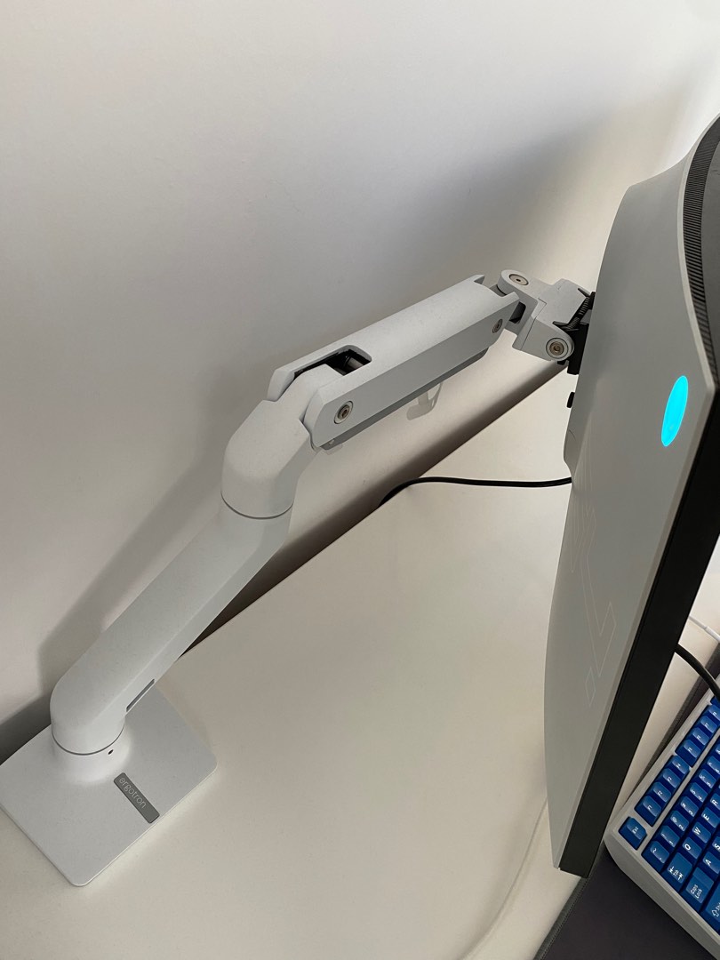 Ergotron HX White Monitor Arm, Computers & Tech, Parts & Accessories