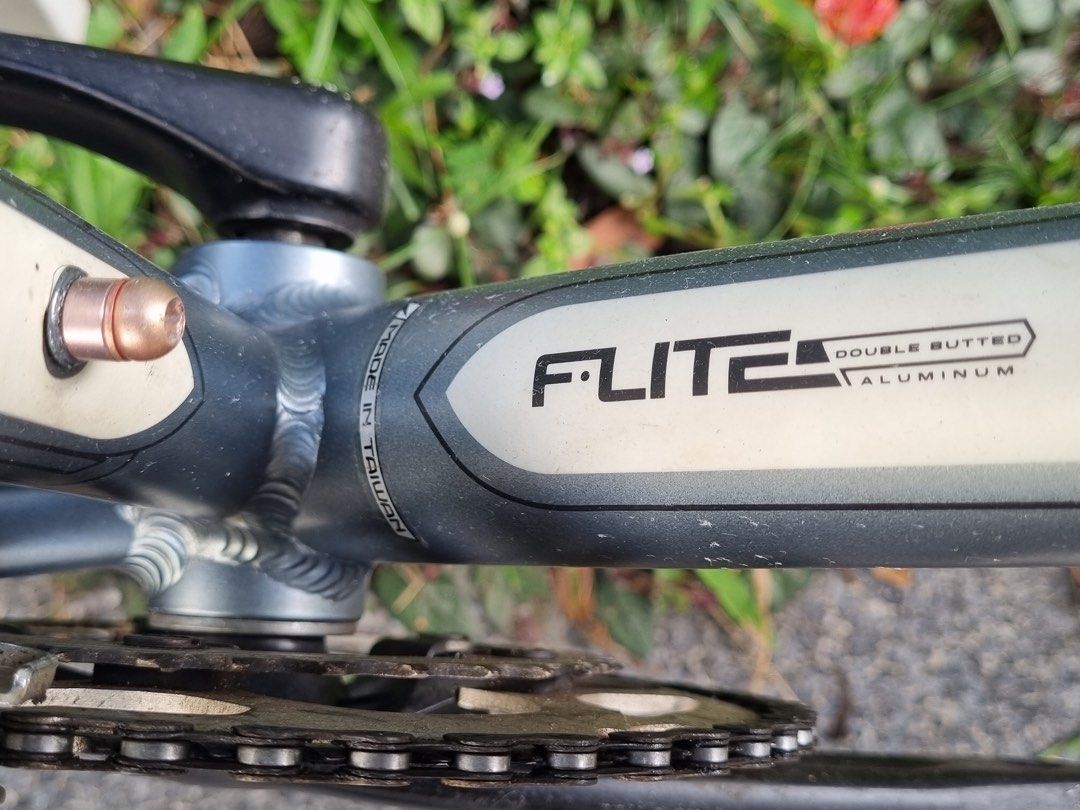 Felt road bike, Sports Equipment, Bicycles & Parts, Bicycles on Carousell