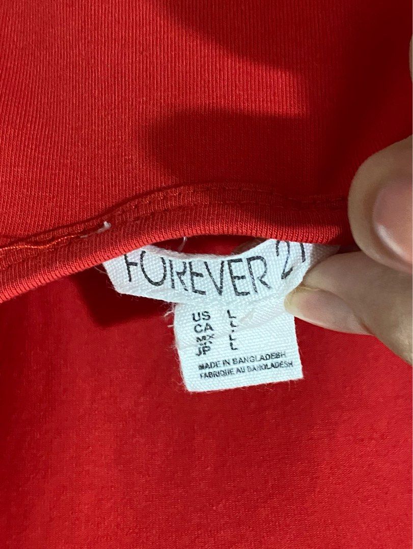 Forever21 Bodycon Red Dress (Category: Dresses) located in Nabua. Submitted by theclutterqueen (Listing ID 1199920349, Image 2). Description: 📌Large on tag but can fit to Small-Medium 📌No flaws.