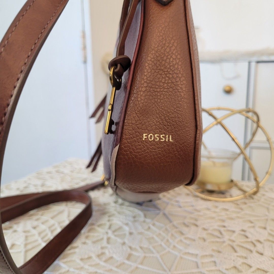 Fossil Ladies' Phone Pouches – Fossil Malaysia