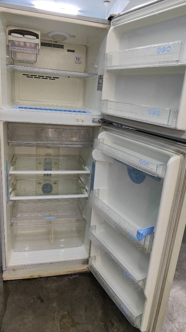 FRIDGE DOUBLE DOOR LG ICE BEAM COOLING, TV & Home Appliances, Kitchen Appliances, Refrigerators