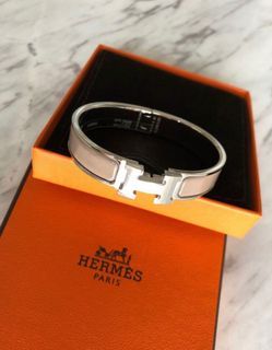 BNIB Hermes Clic H Bracelet Ultramarine in size GM, Women's Fashion,  Jewelry & Organisers, Bracelets on Carousell