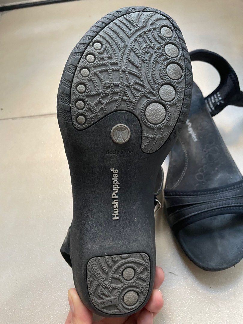 Hush puppies sandals, Women's Fashion, Footwear, Flats & Sandals on