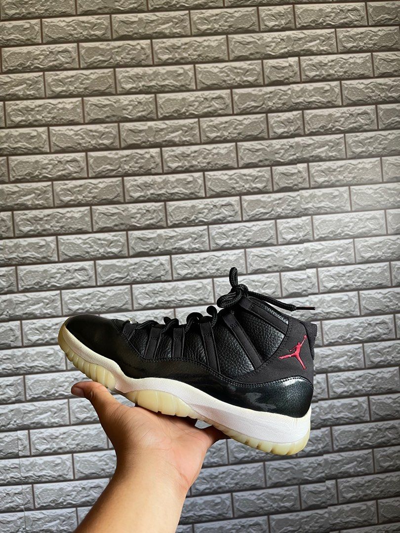 Retro 11 7210 new arrivals