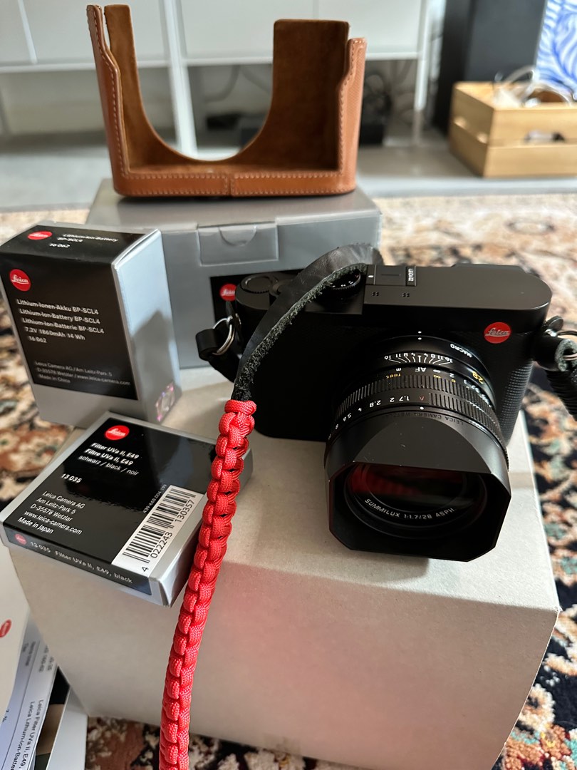 Leica Q2, Photography, Cameras on Carousell