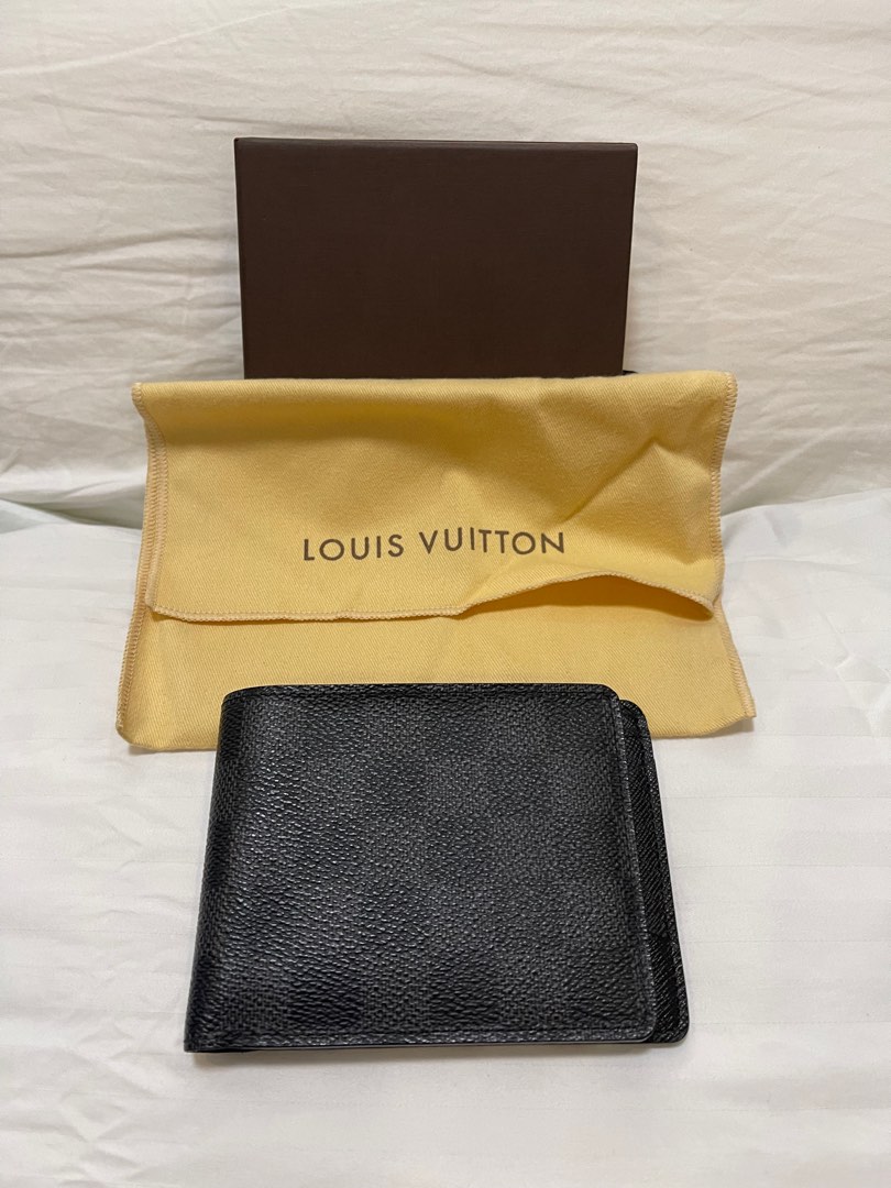 LV Louis Vuitton Men's Multiple Black Leather Wallet 100% AUTHENTIC+BRAND  NEW! #M62901, Luxury, Bags & Wallets on Carousell