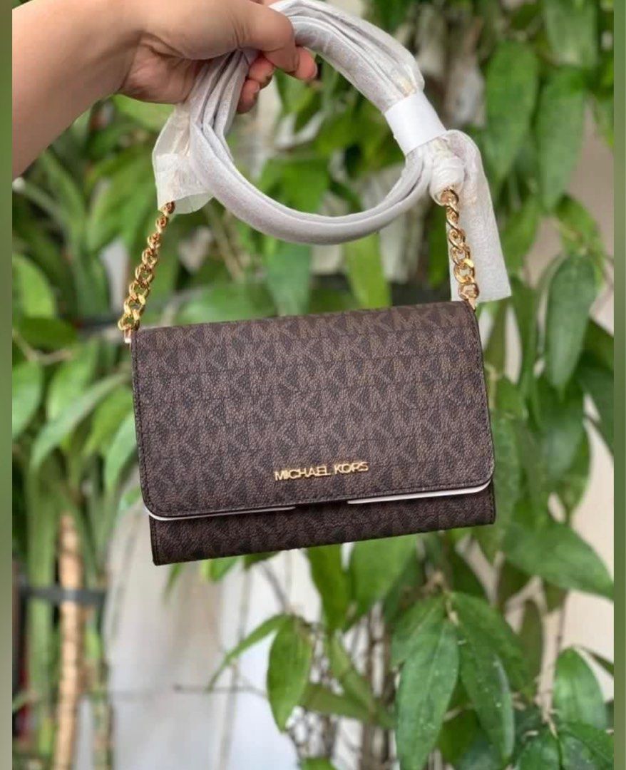 Michael Kors Wallet Sling Bag, Women's Fashion, Bags & Wallets