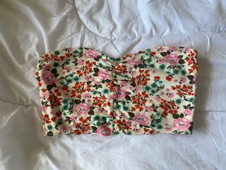 (Category: ) located in . Submitted by eri.closet (Listing ID 1199883818, Image 1). Description: .