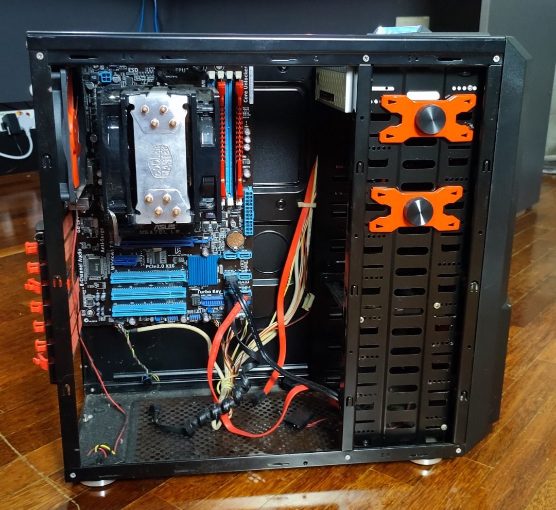 Old Pc Case, Computers & Tech, Parts & Accessories, Computer Parts on