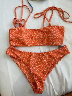 (Category: ) located in . Submitted by beeshops (Listing ID 1200013244, Image 1). Description: .