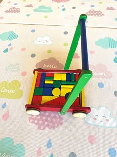 Pinplay wooden walker~ stable