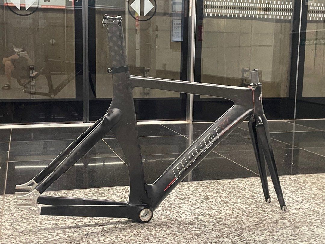 Carbon track frameset sales