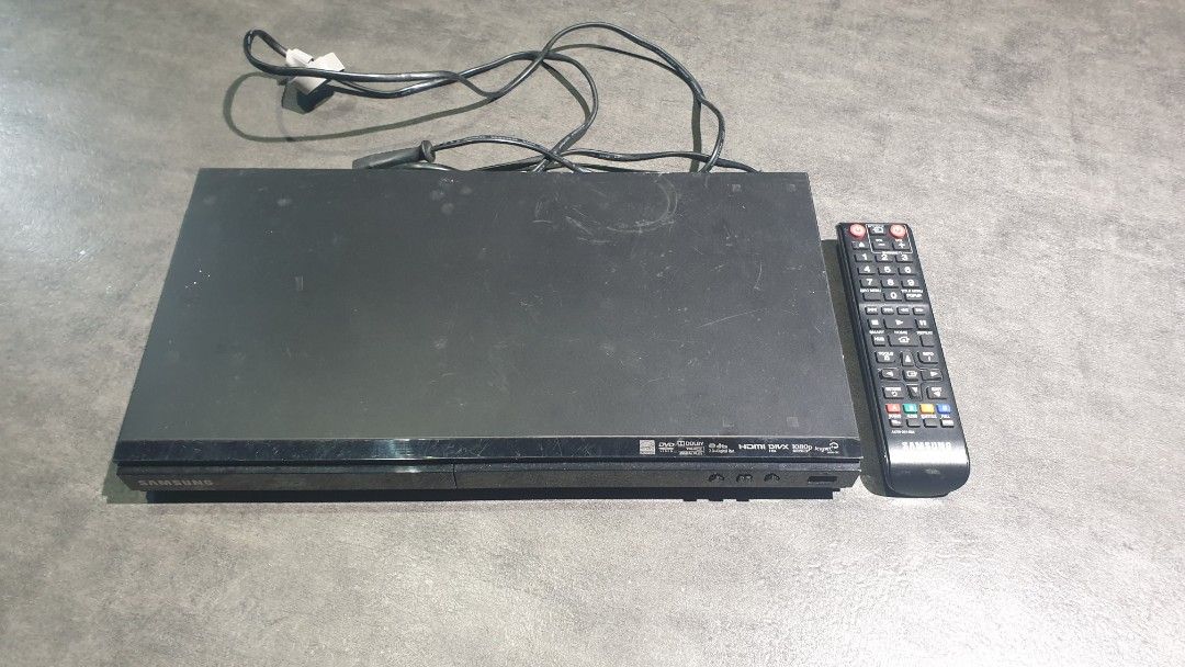 Samsung 3D Bluray DVD Player BDE5500, Elektronik, TV & Perlengkapan