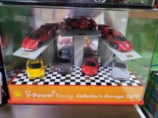 Shell Motorsport V power Garage 2009 Display set like new conditions