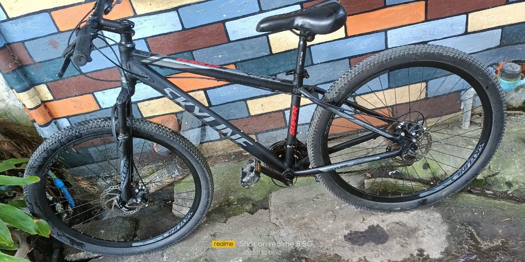 SKYLINE SUPER MOUNTAIN BIKE SIZE 27.5 ALLOY FRAME