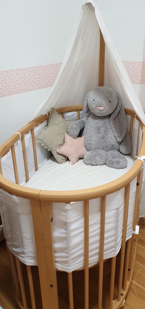 Stokke Crib & Change Table on Carousell